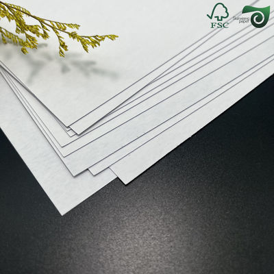 FSC Certified 300gsm 320GSM High Strength Blue Core C2S Paper For Game Playing Cards