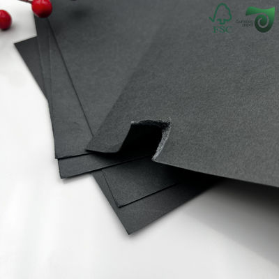FSC 150gsm 180gsm Black Card Paper Fold Resistant 70cm 100cm For Shopping Bags