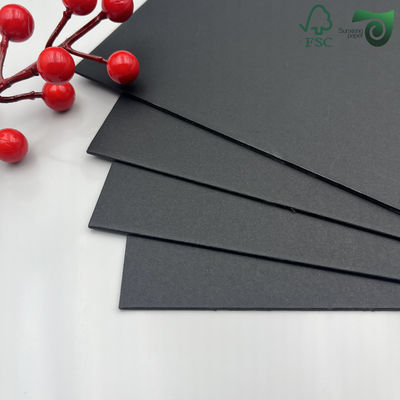 FSC Fold Resistant Double Sided Black Card Paper 150gsm 180gsm For Shopping Bags