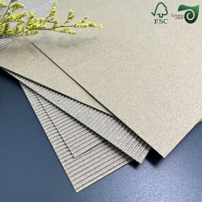 1.5MM 2MM E Flute Triple Layer Corrugated Cardboard 110 GSM  Black  For Paper Packaging