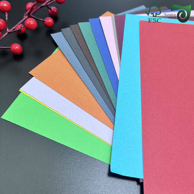 Two Sides Printable Colored Cardboard Sheets High Stiffness Craft Cardstock OEM
