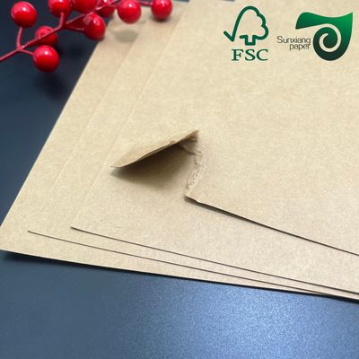 Papier do pakowania żywności FSC 250gsm Brązowy Kraft 79cm 109cm Odporny na zginanie do pakowania tacek na żywność