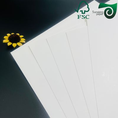 FSC 1.5mm 2mm Bleached White Cellulose Board 70cm 100cm For Phone Packaging Boxes