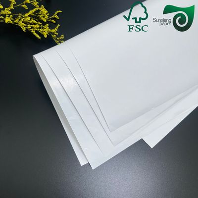 FSC 250gm hohe Helligkeit glänzendes Textcover Papier 610mm 860mm hervorragende Druckfähigkeit