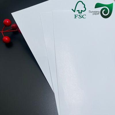 FSC 250gm hohe Helligkeit glänzendes Textcover Papier 610mm 860mm hervorragende Druckfähigkeit