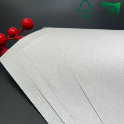 FSC 820mm Width Lightweight Uncoated Newsprint Paper Rolls 45g 48.8g