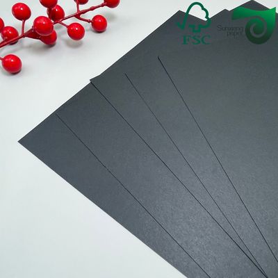 FSC 250g Virgin Pulp Solid Black Paper Excellent Folding Performance For Envelope Manufacturing