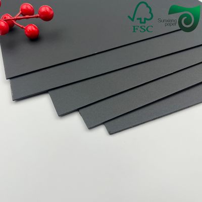 FSC 120g 180g Virgin Pulp Solid Black Paper High Burst Resistance For Premium Shopping Bags
