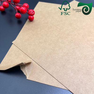 FSC 300gsm Kraft Paperboard Liner For Gift Wrapping Carton Packaging Superior Protection