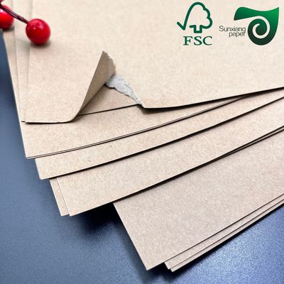 FSC 300gsm Kraft Paperboard Liner For Gift Wrapping Carton Packaging Superior Protection