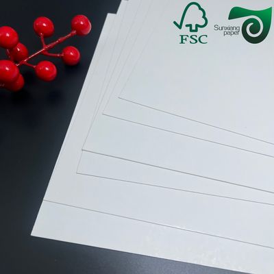 FSC Smooth White Virgin Wood Pulp Cardboard Sheets  610mm   860mm For Invitation Cards
