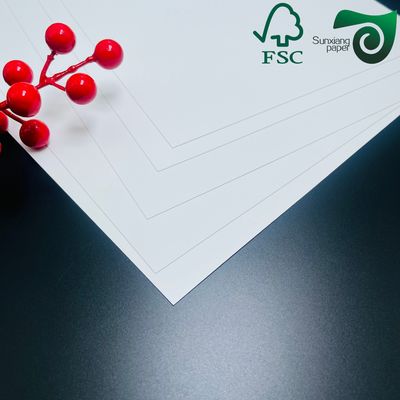 FSC 300gsm 15gsm Glossy PE Coated White Paperboard Food Grade For Frozen Product Packaging
