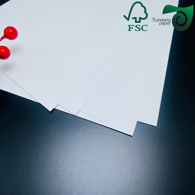 FSC Smooth White Virgin Wood Pulp Cardboard Sheets  610mm   860mm For Invitation Cards