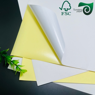 FSC Single Side Cast Coated Glossy White Adhesive Sticker Paper 75gsm 80gsm Supermarket Use