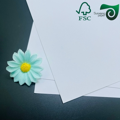 1mm 820g White Cardboard FSC With Grey Middle Layer 2 Layer Laminated Carton Board 31" 43"