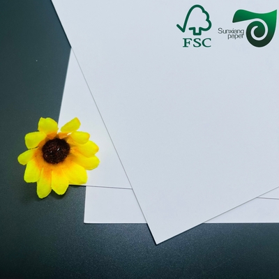 1mm 820g White Cardboard FSC With Grey Middle Layer 2 Layer Laminated Carton Board 31" 43"