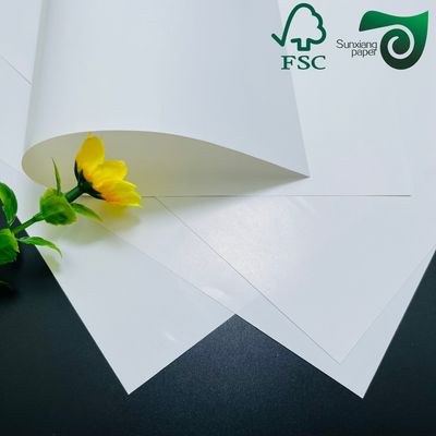 White Coated Cardboard C2S Couche Paper Brilliant Coated Face 100gsm 128gsm 157gsm 81cm 116cm