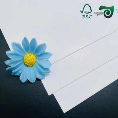 FSC 190gsm 230gsm Smooth White Virgin Wood Pulp Cardboard Sheets  For Invitation Cards