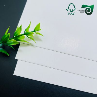 FSC 190gsm 230gsm Smooth White Virgin Wood Pulp Cardboard Sheets  For Invitation Cards
