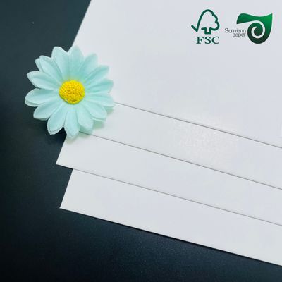 FSC 190gsm 230gsm Smooth White Virgin Wood Pulp Cardboard Sheets  For Invitation Cards