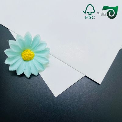 FSC C1S Glossy Coated Paper  100gsm 135gsm Smooth Board With Excellent Ink Absorption