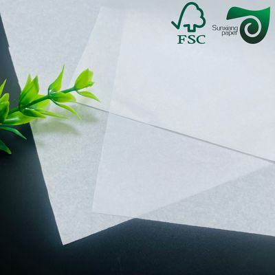FSC White Greaseproof Paper 38gsm 40gsm For Lunch Wrapping Fried Snacks Bacon