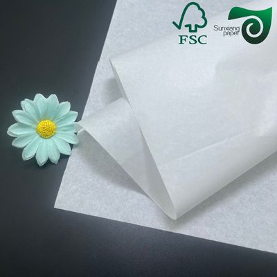 FSC 15gsm 17gsm  Translucent Glassine Paper Metal Protect Packing Paper Suitable For Gift Wrapping