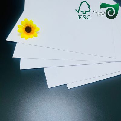 FSC Certified 400gsm Recyclable White C2S Coated Paper High Polished For Premium Printing