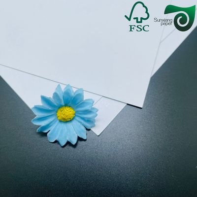 FSC Certified Glossy Couche Paper For Brochures  880mm 730mm 150gsm 157gsm