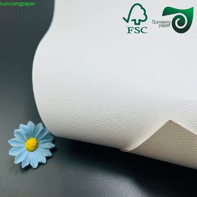 FSC 300gsm Leather Grain Embossed White Kraft Paper Premium Paper Artistic Packaging