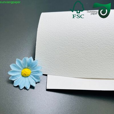 FSC 300gsm Leather Grain Embossed White Kraft Paper Premium Paper Artistic Packaging