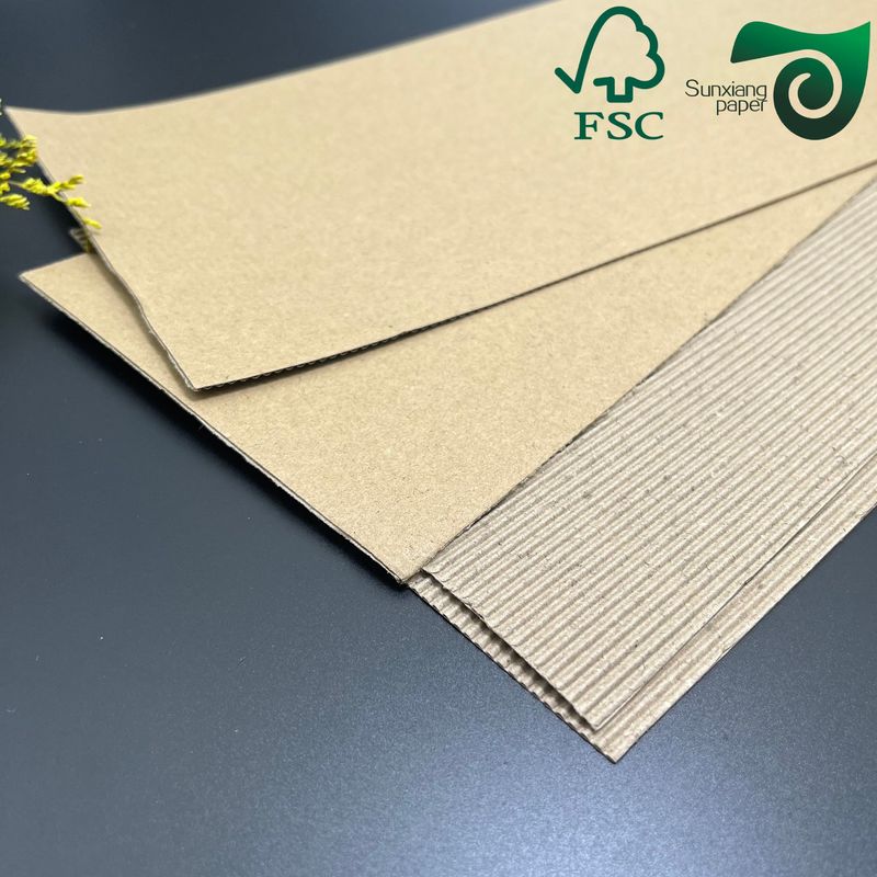 FSC 3 Layer Black White E Flute Corrugated Cardboard Sheets For Box Manufacturing
