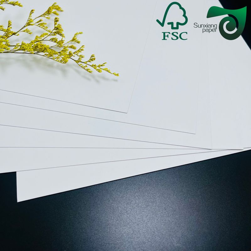 FSC Certified Bright White C1S SBS Paper Board 210grs 260grs Ideal For Folding Cartons