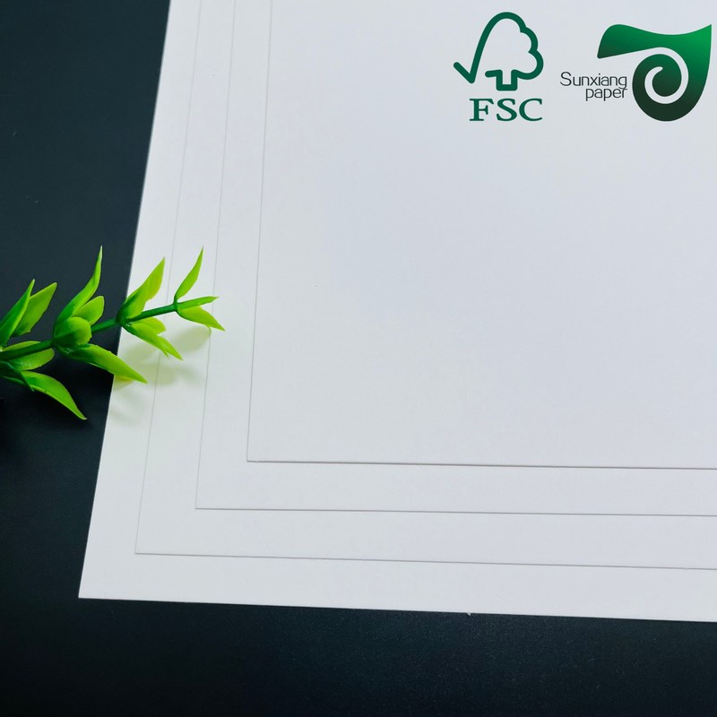 FSC Certified 325gsm Uniform White Coated Kraft Back Paper Tailored For Bread Packaging