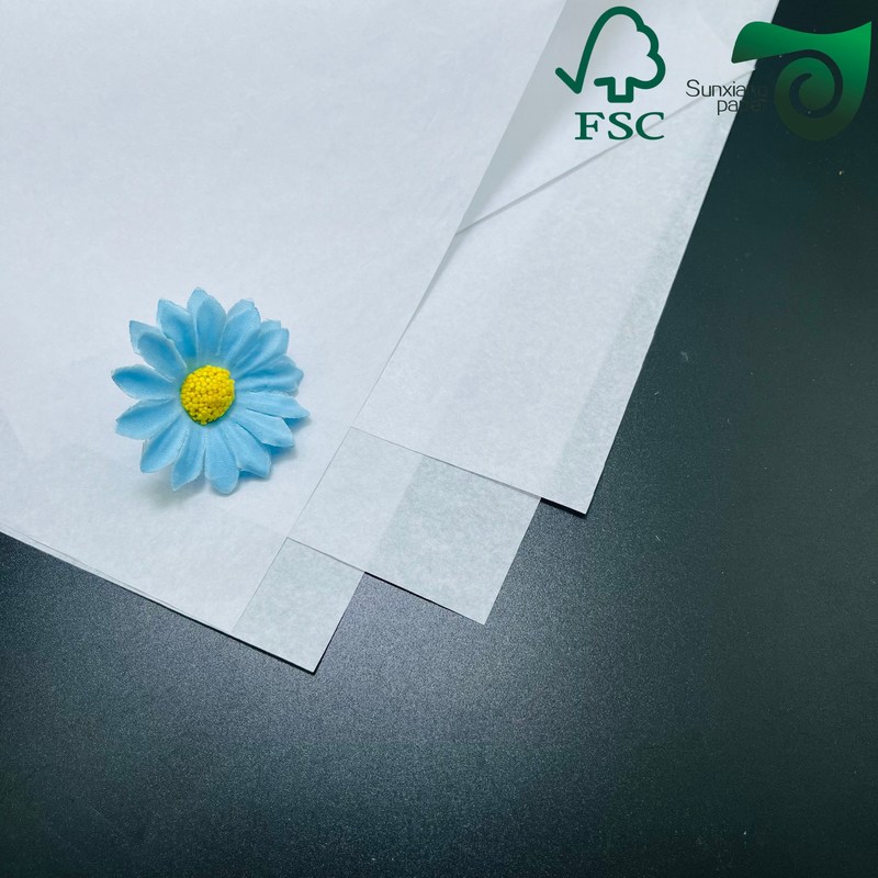 FSC 15gsm 17gsm 86cm 90cm Width White Translucent Tissue Paper Roll For Fruit Food Wrapping Paper