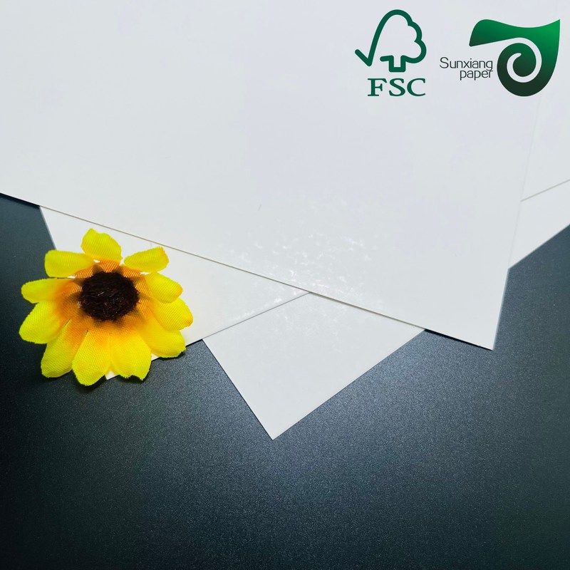 280gsm FSC Certified Blue Core C2S Cardboard Matte Glossy Perfect For Poker Cards Wrapping